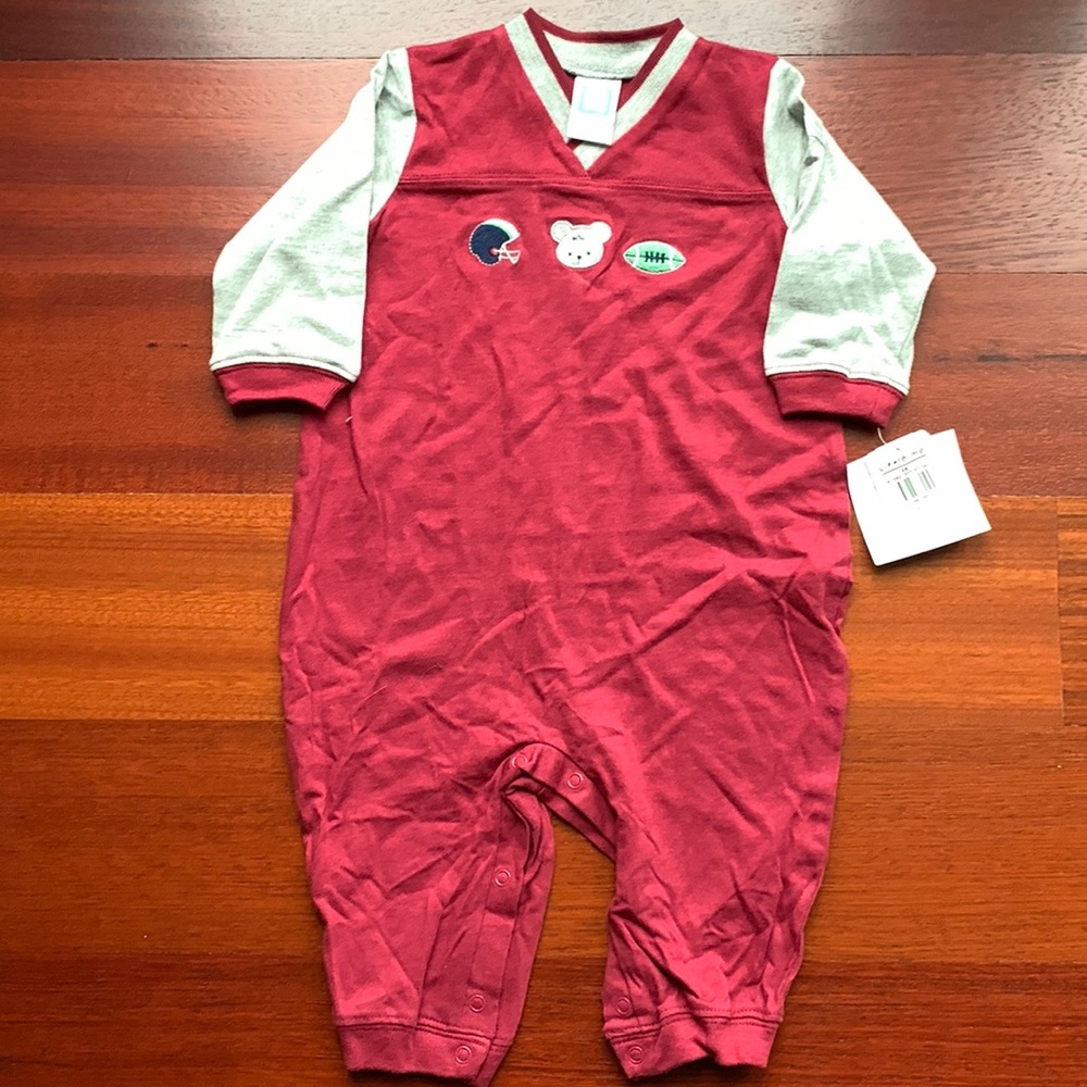 🌺 NWT Little Me one piece Sz 9months